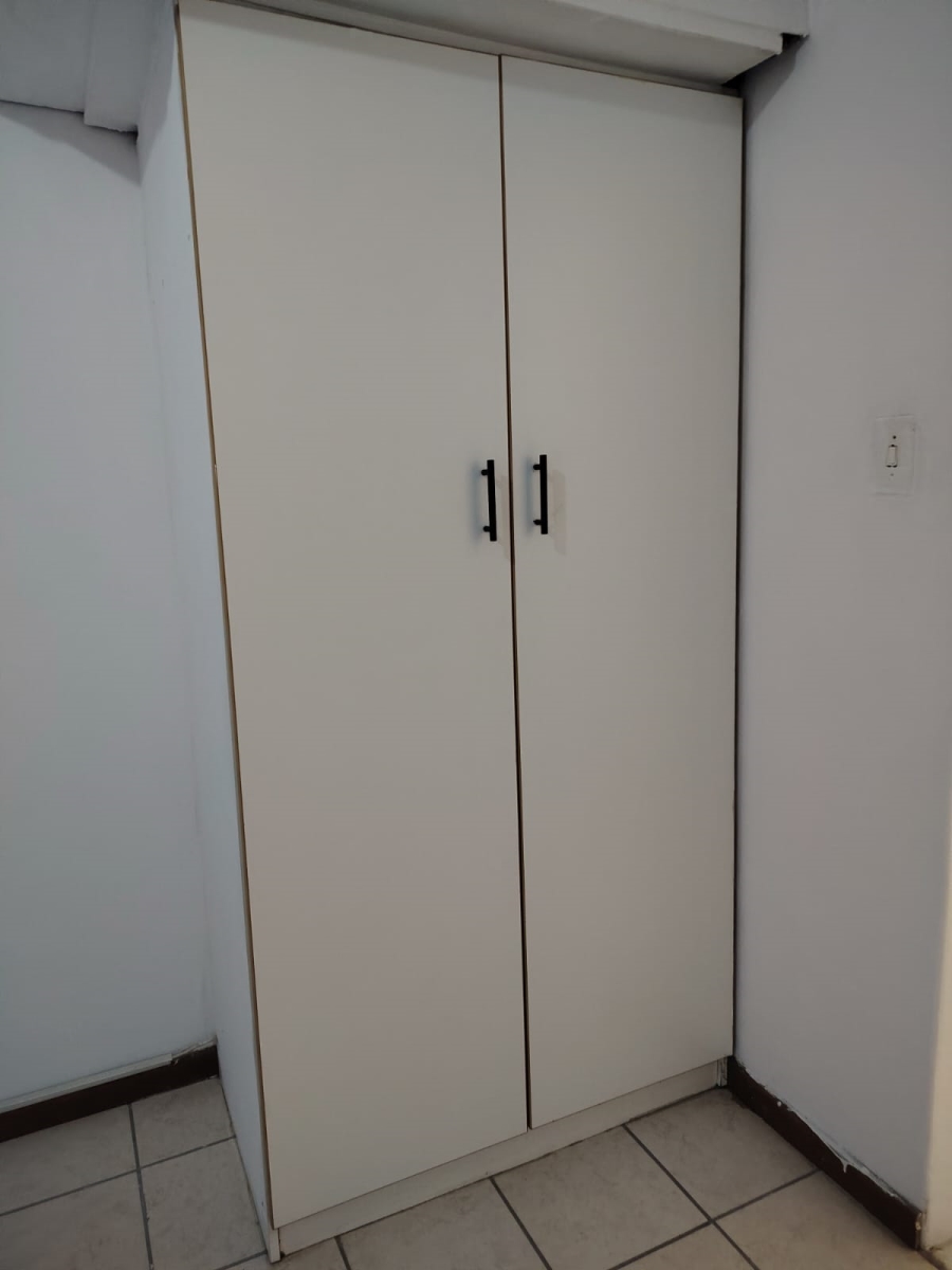 To Let 1 Bedroom Property for Rent in Van Der Stel Western Cape